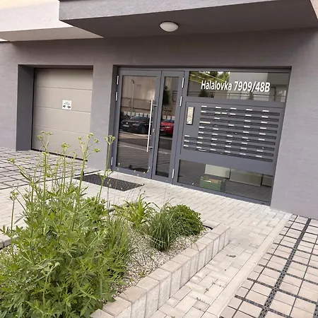 Appartement Alea Iacta -free Parking- Trenčín